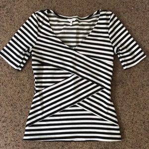 Like-new black and white criss-cross shirt